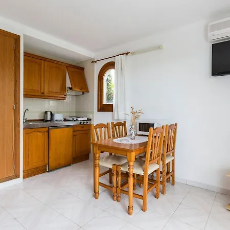 Bella Maria Aparthotel 3*