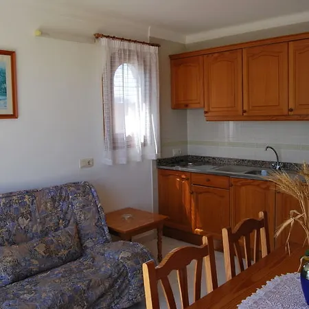 Bella Maria Aparthotel 3*
